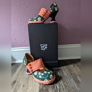 John Fluevog Zaza Daisy size 6 **fits like a size 7**